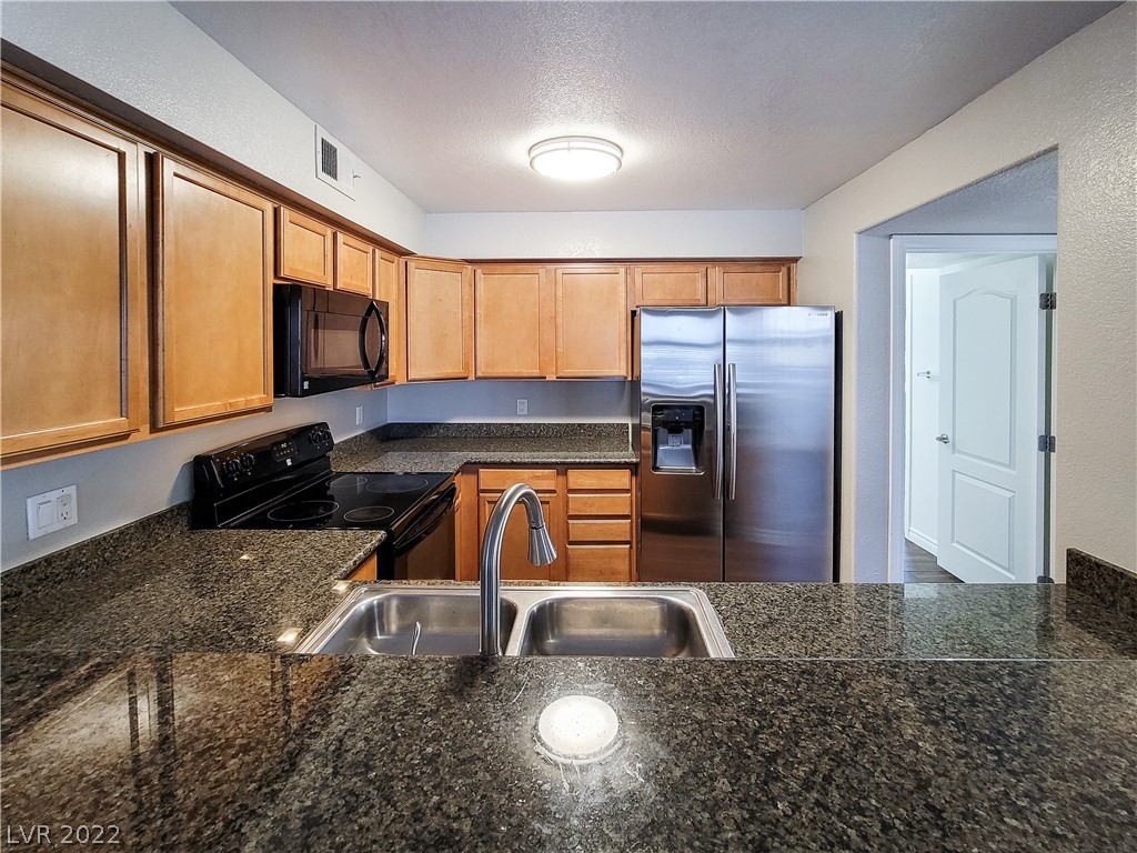 9325 West Desert Inn Road, Unit 167 Las Vegas, NV 89117 - Photo 10 of 34