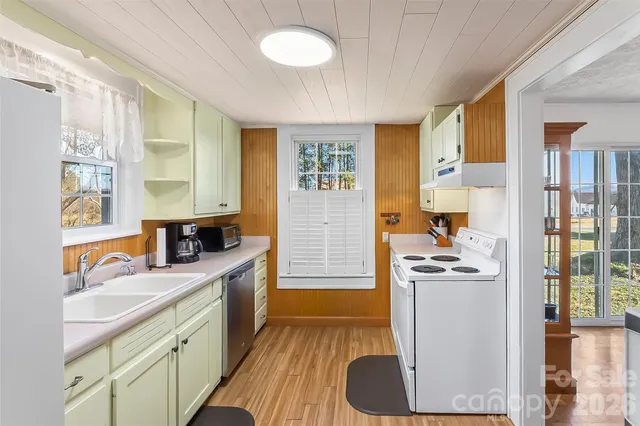 $349,900 | 110 Garrison Road, Morganton, NC 28655