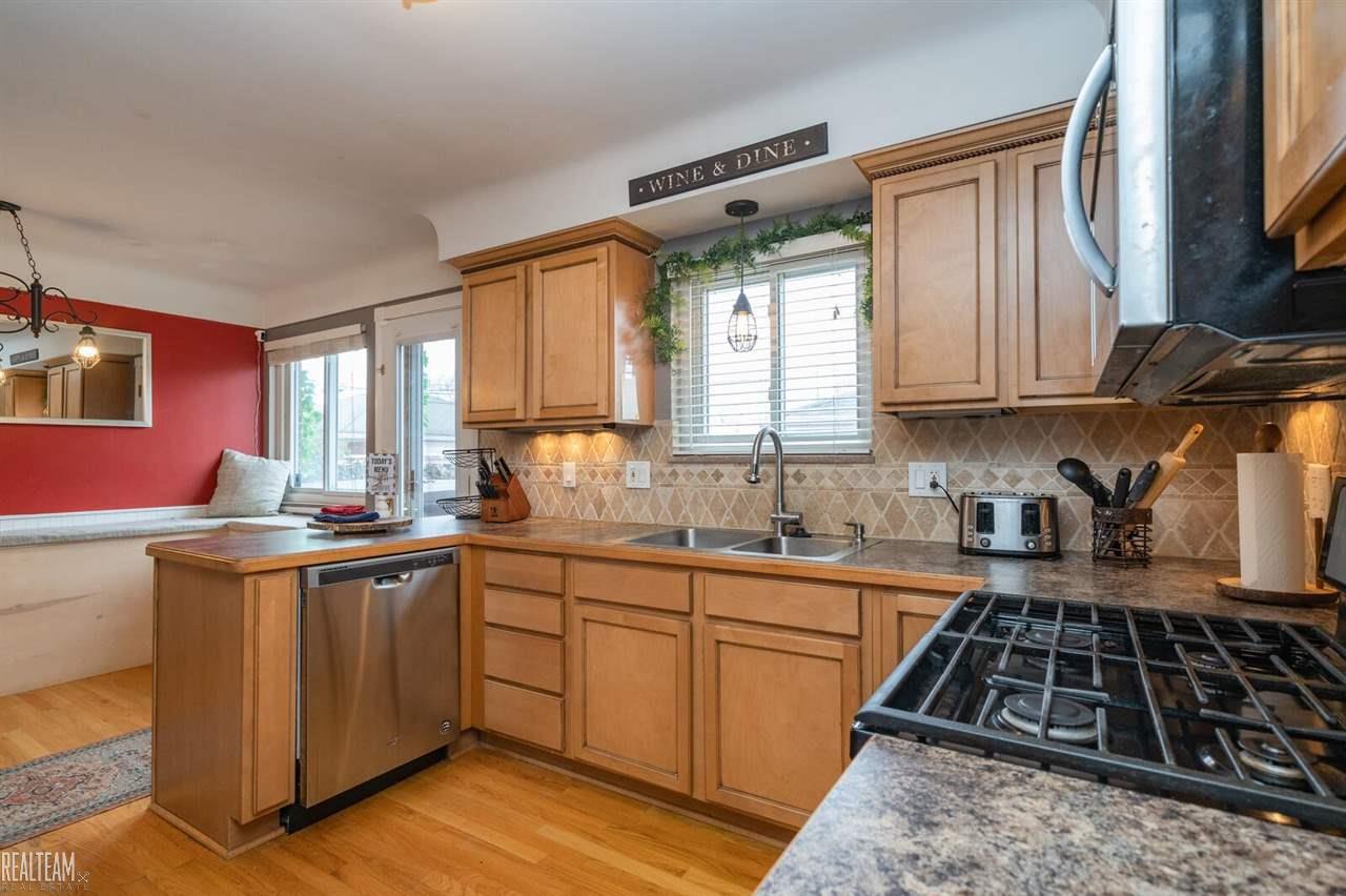 19331 Stephens Eastpointe, MI 48021 - Photo 12 of 34 Gallery Image 12