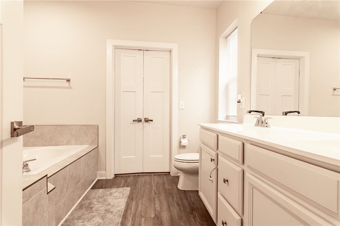 202 Bronson Ridge Anderson, SC 29621 - Photo 25 of 38 Primary Bathroom