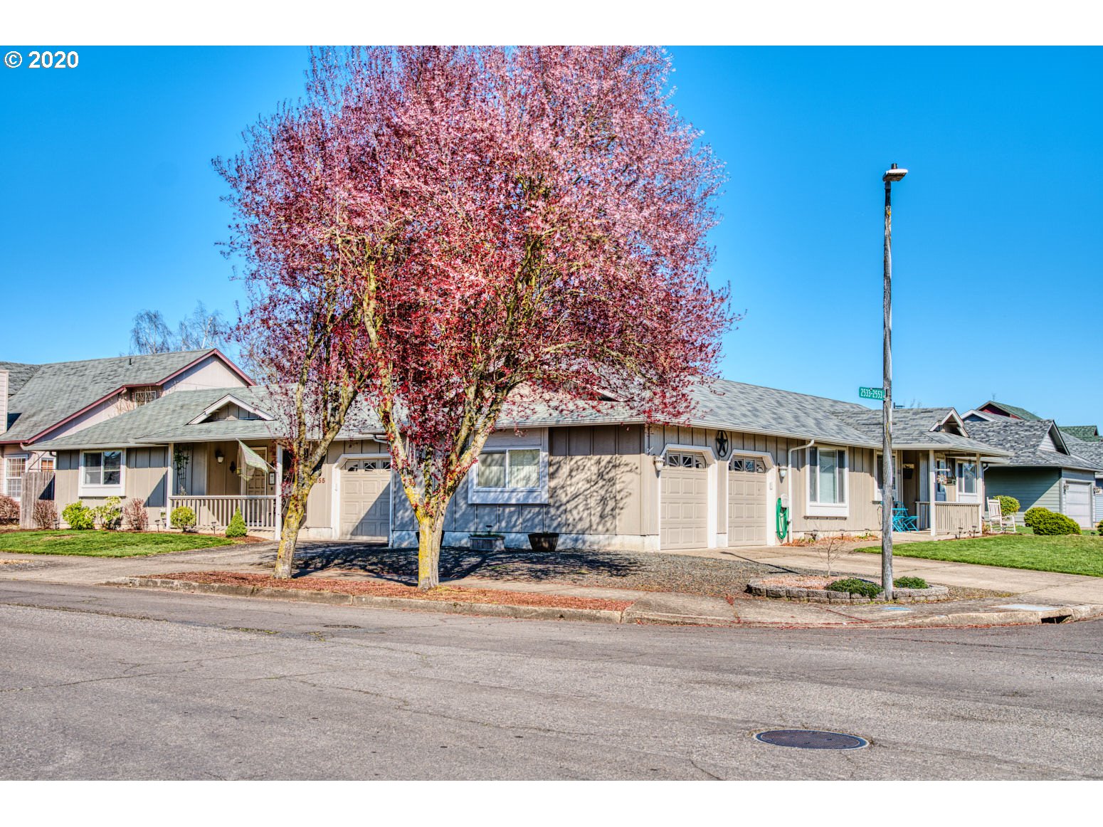 2553 Cubit Street Eugene, OR 97402 - Photo 1 of 32 Gallery Image 1