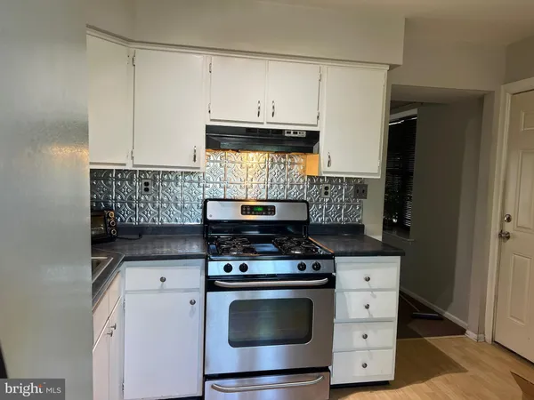 $2,100 | 41 Hampton Gate Drive, Sicklerville, NJ 08081