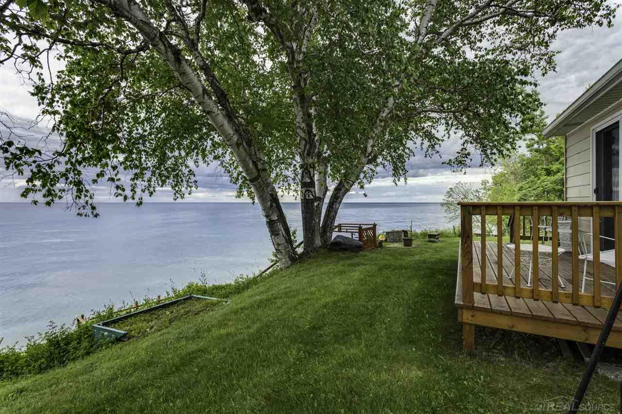 2981 Lakeshore Road Applegate, MI 48401 - Photo 7 of 36