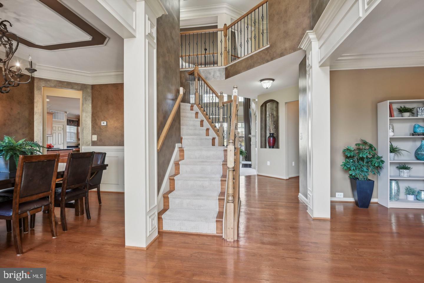 6710 Abberley Loop Gainesville, VA 20155 - Photo 3 of 50