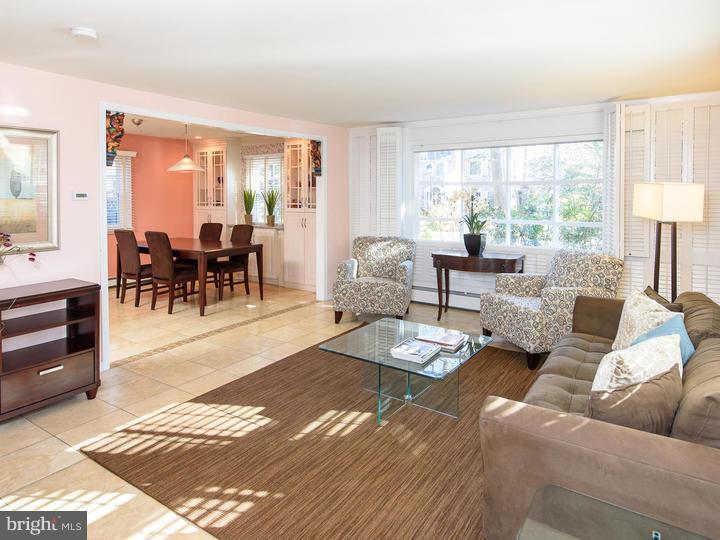 516 Prescott Road Merion Station, PA 19066 - Photo 3 of 23 Living Room