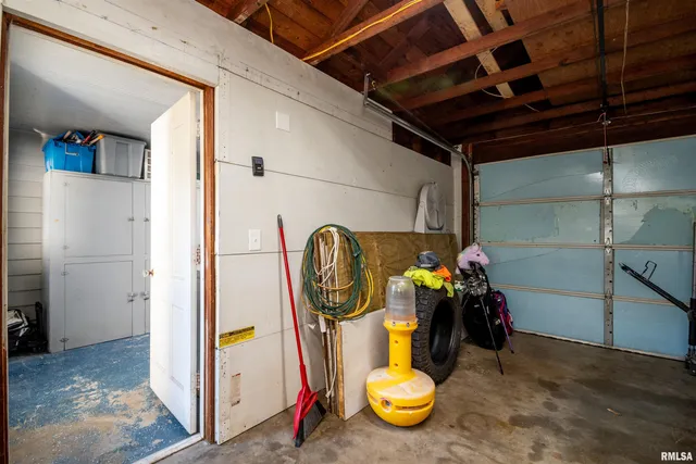 $130,000 | 206 North Minier Avenue, Minier, IL 61759