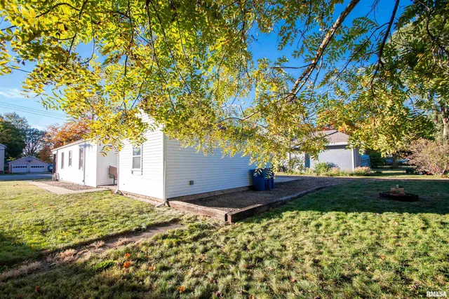 $130,000 | 206 North Minier Avenue, Minier, IL 61759