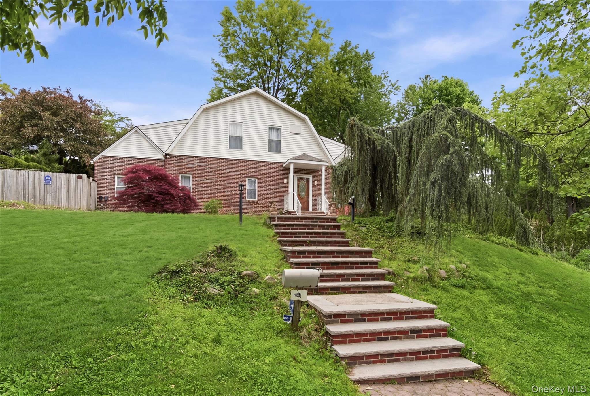 319 38th Road Queens, NY 11363 - Photo 5 of 41