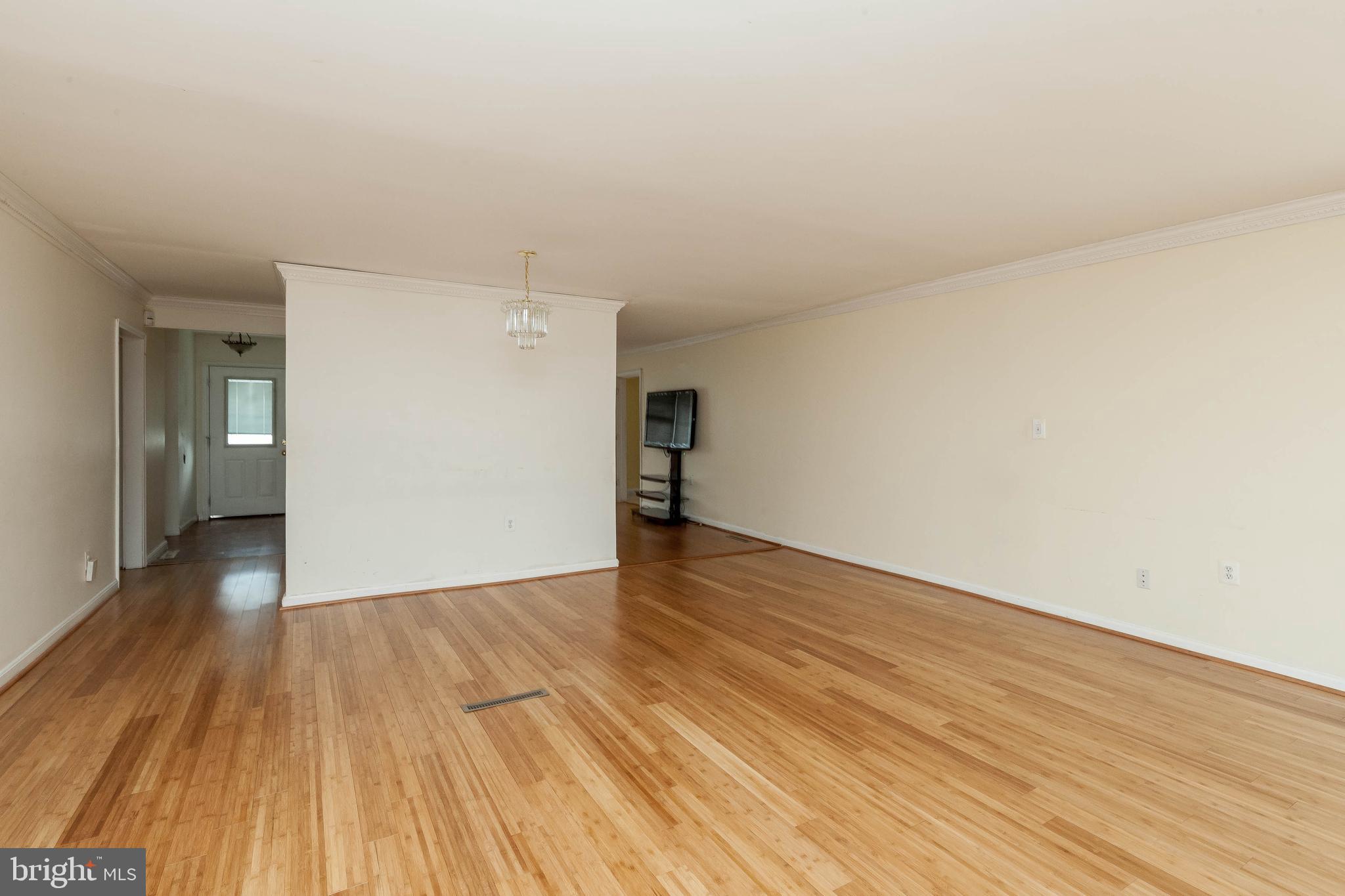 6214 Frontier Drive Springfield, VA 22150 - Photo 10 of 35
