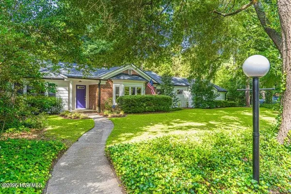 $2,700 | 420 East Indiana Avenue, Southern Pines, NC 28387