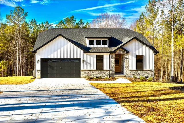$465,000 | 174 Turtle Dove Lane, Seneca, SC 29678