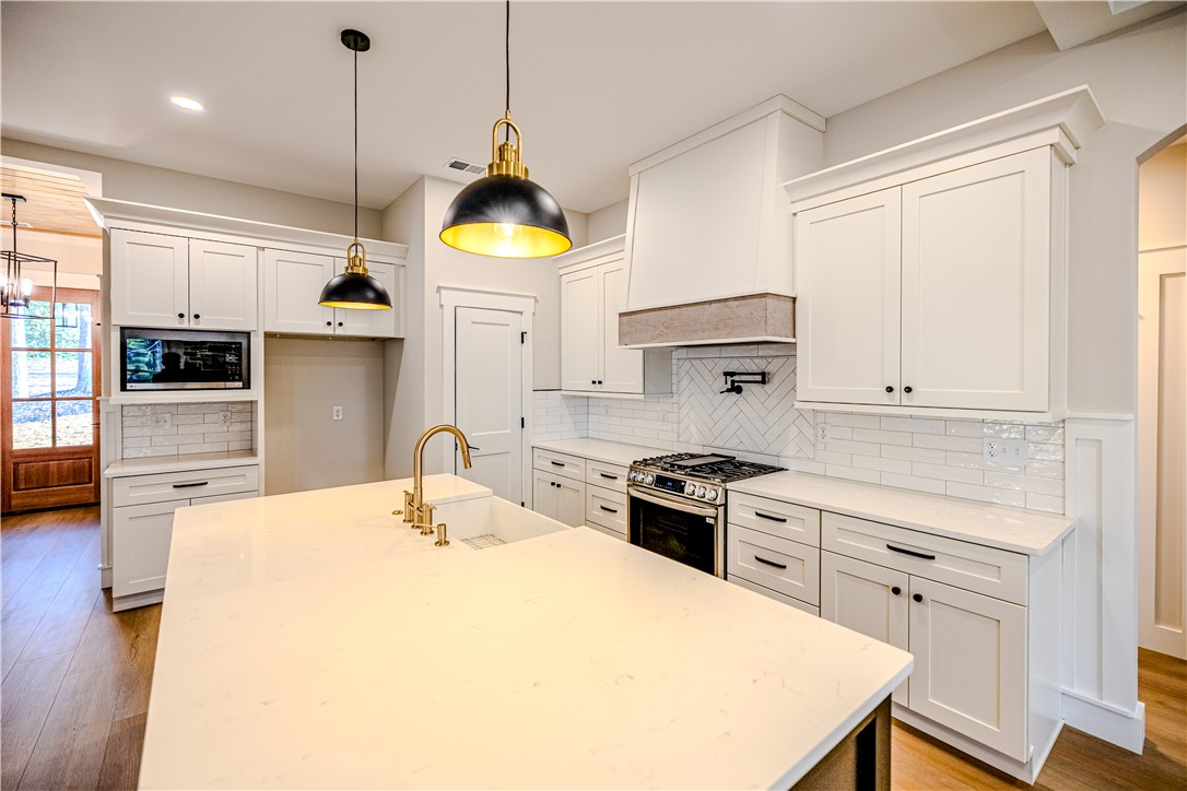 174 Turtle Dove Lane Seneca, SC 29678 - Photo 9 of 43