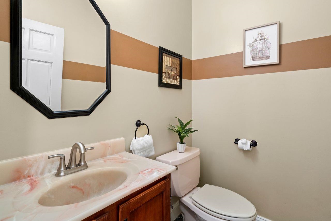 6 Farmington Road Milford, NH 03055 - Photo 22 of 35 Gallery Image 22