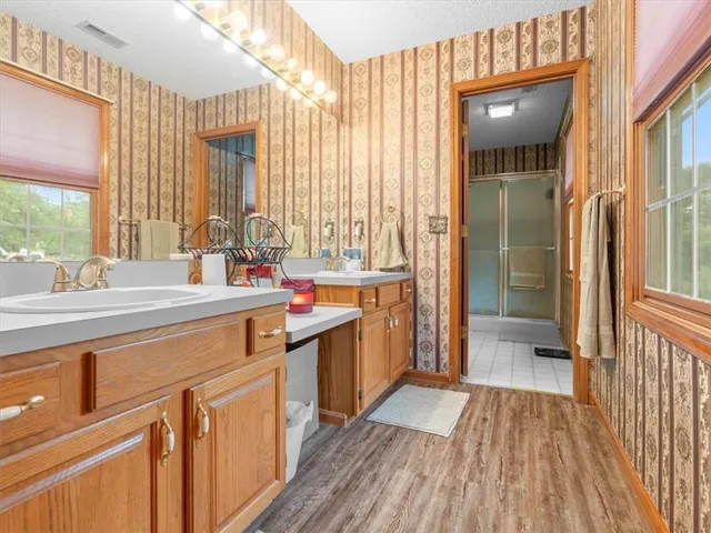 $374,900 | 4001 North 39th Court, St. Joseph, MO 64506