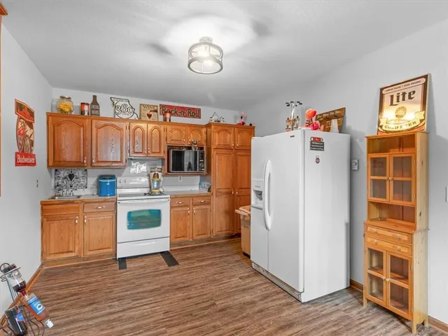 $374,900 | 4001 North 39th Court, St. Joseph, MO 64506