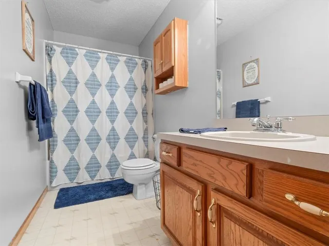 $374,900 | 4001 North 39th Court, St. Joseph, MO 64506