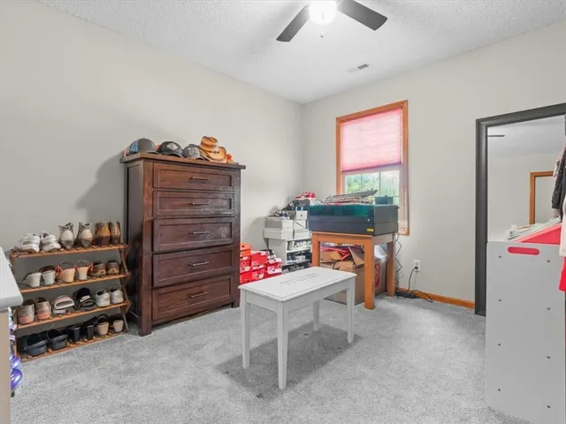 $374,900 | 4001 North 39th Court, St. Joseph, MO 64506