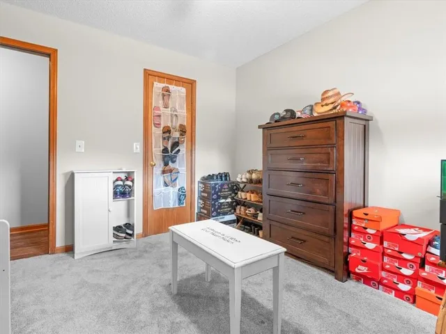 $374,900 | 4001 North 39th Court, St. Joseph, MO 64506