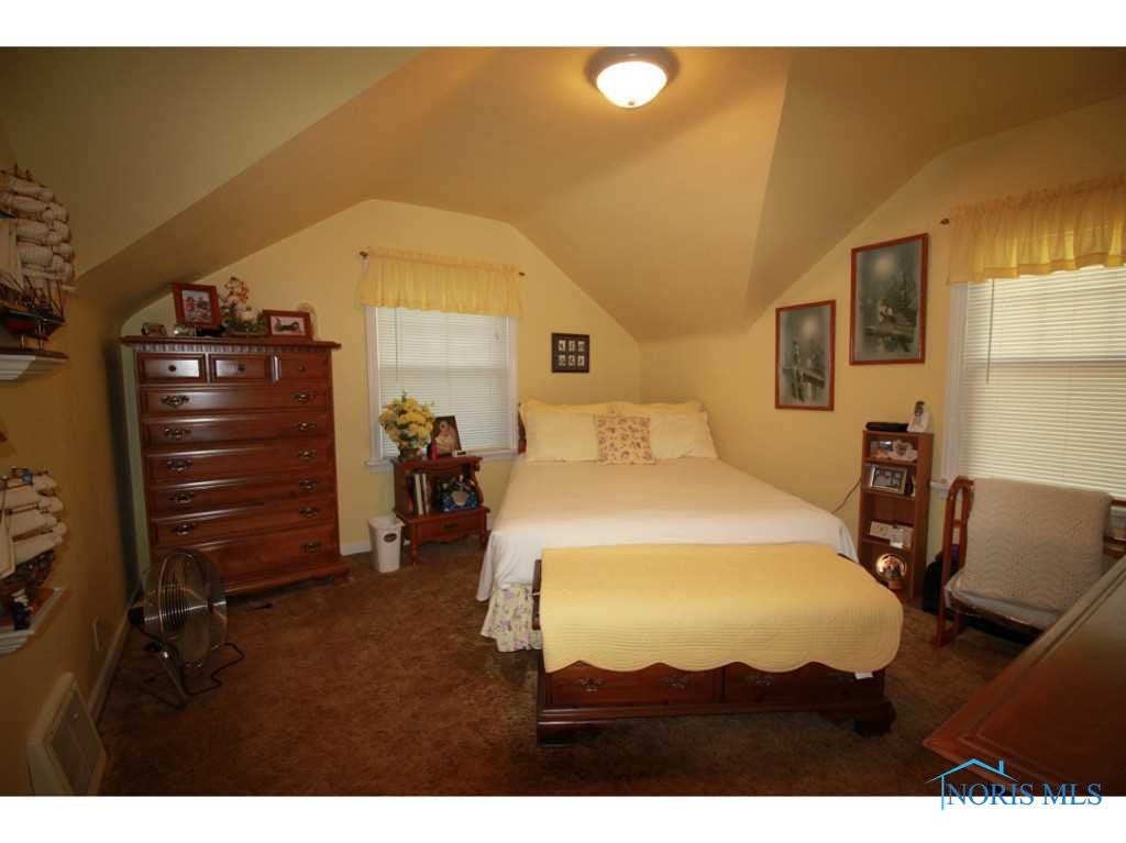 1352 Corbin Road Toledo, OH 43612 - Photo 10 of 20 Gallery Image 10