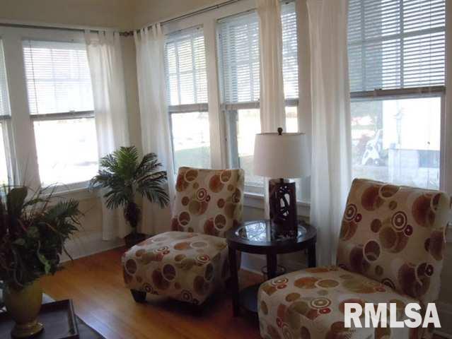 2641 Middle Road Davenport, IA 52803 - Photo 3 of 12 Gallery Image 3