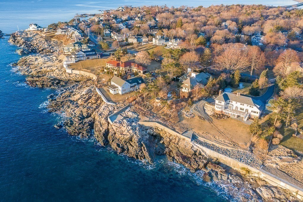 325 Ocean Avenue Marblehead, MA 01945 - Photo 19 of 36