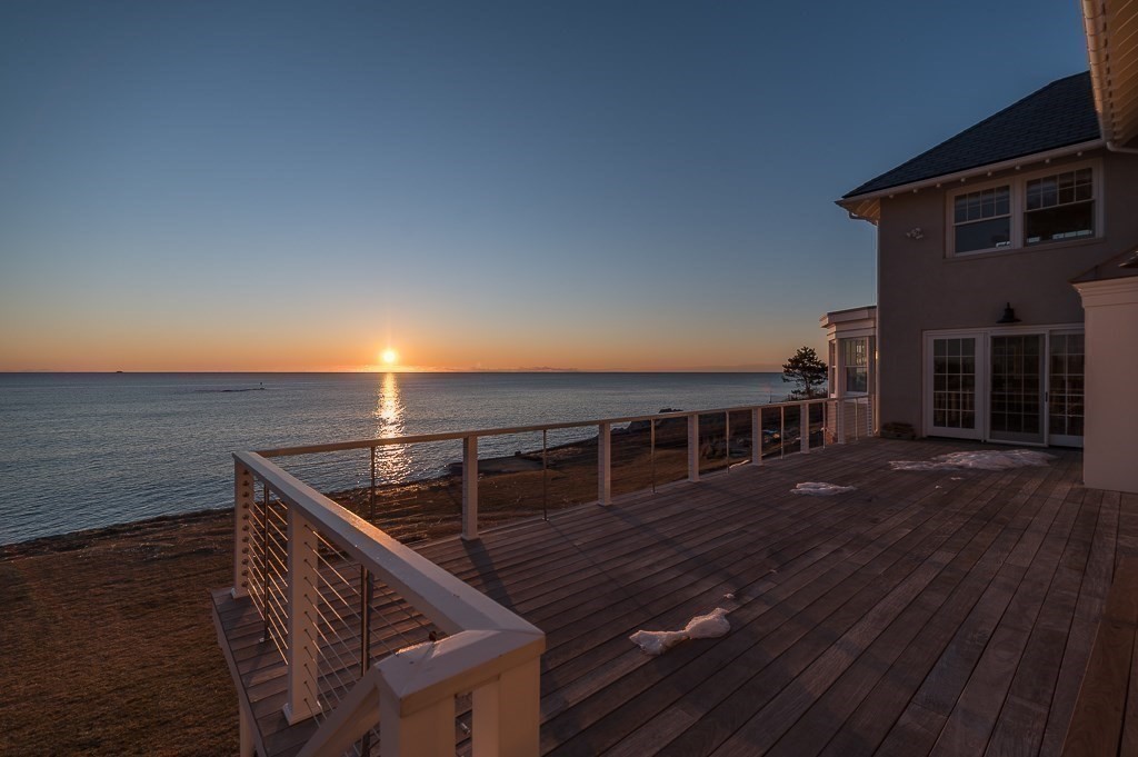 325 Ocean Avenue Marblehead, MA 01945 - Photo 27 of 36