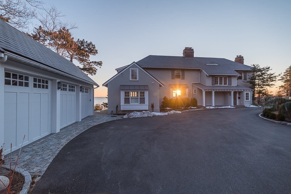 325 Ocean Avenue Marblehead, MA 01945 - Photo 31 of 36