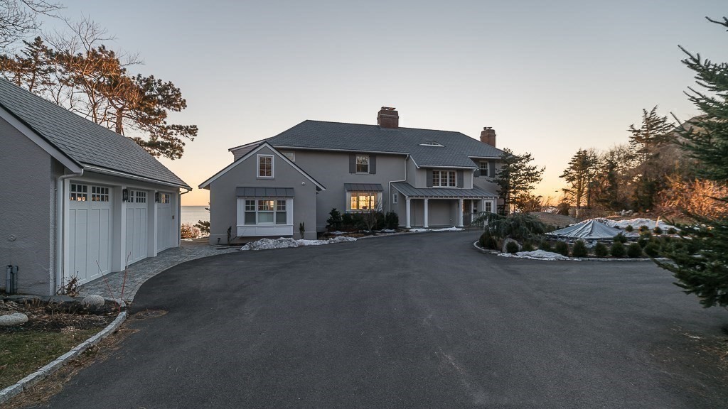 325 Ocean Avenue Marblehead, MA 01945 - Photo 32 of 36