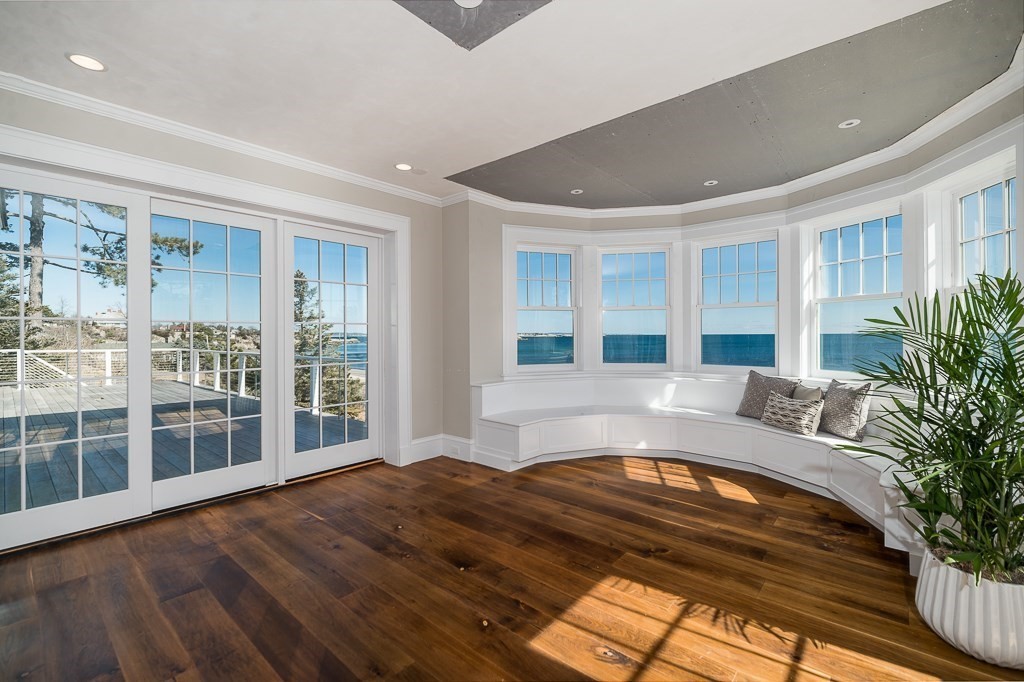 325 Ocean Avenue Marblehead, MA 01945 - Photo 6 of 36