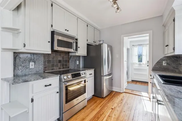 $3,150 | 3900 Hawthorne Avenue, Dallas, TX 75219