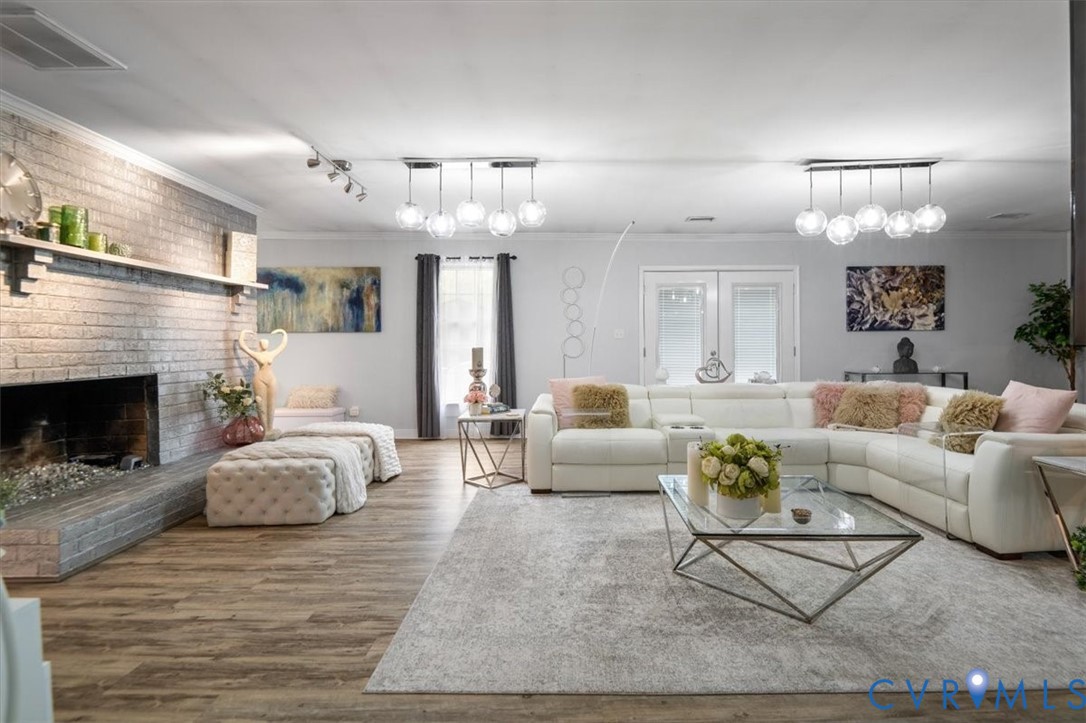 9820 Beaver Bridge Road Chesterfield, VA 23838 - Photo 23 of 51 The property features a spacious living area with