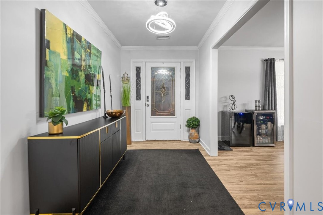 9820 Beaver Bridge Road Chesterfield, VA 23838 - Photo 5 of 51 Entryway