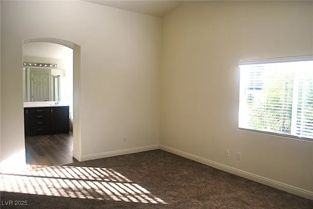 $2,600 | 10031 Cranbrook Falls Court, Las Vegas, NV 89148