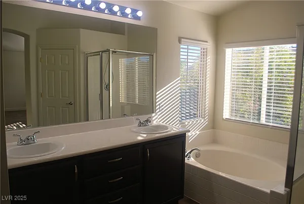 $2,500 | 10031 Cranbrook Falls Court, Las Vegas, NV 89148