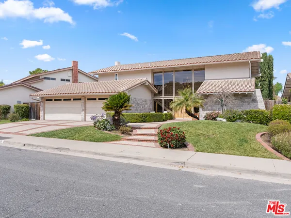 $2,495,000 | 32017 Wallington Court, Westlake Village, CA 91361