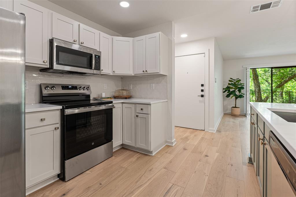 4777 Cedar Springs Road, Unit 3D Dallas, TX 75219 - Photo 19 of 29