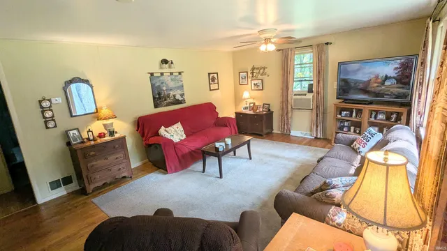 $200,000 | 2428 West Jefferson Street, Plymouth, IN 46563