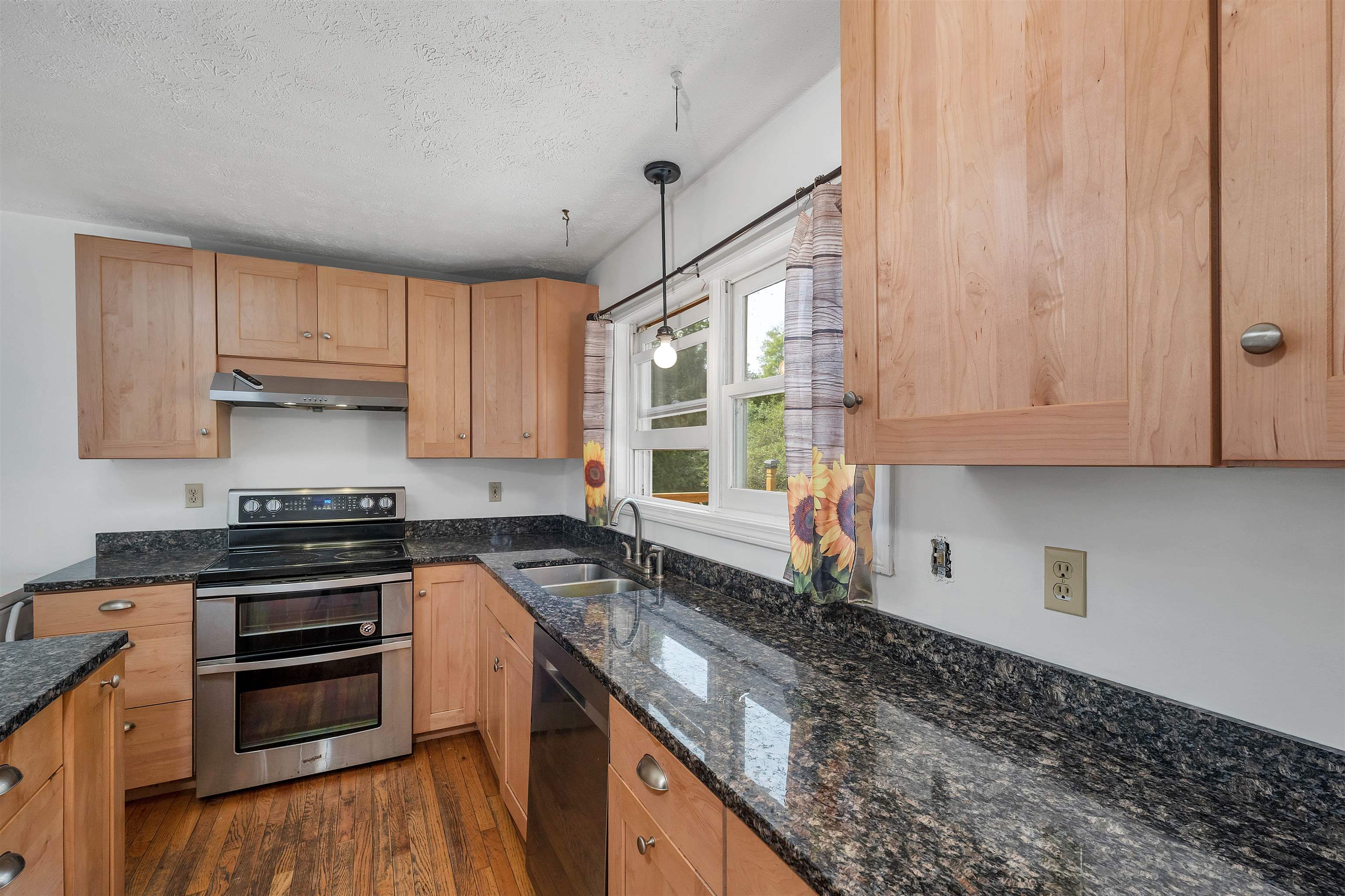 357 Pittsfield Road Loudon, NH 03307 - Photo 13 of 21