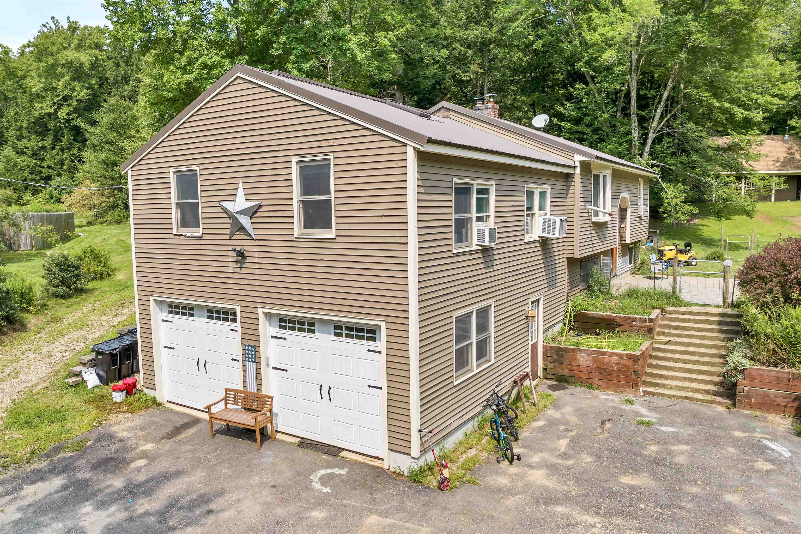 357 Pittsfield Road Loudon, NH 03307 - Photo 2 of 21