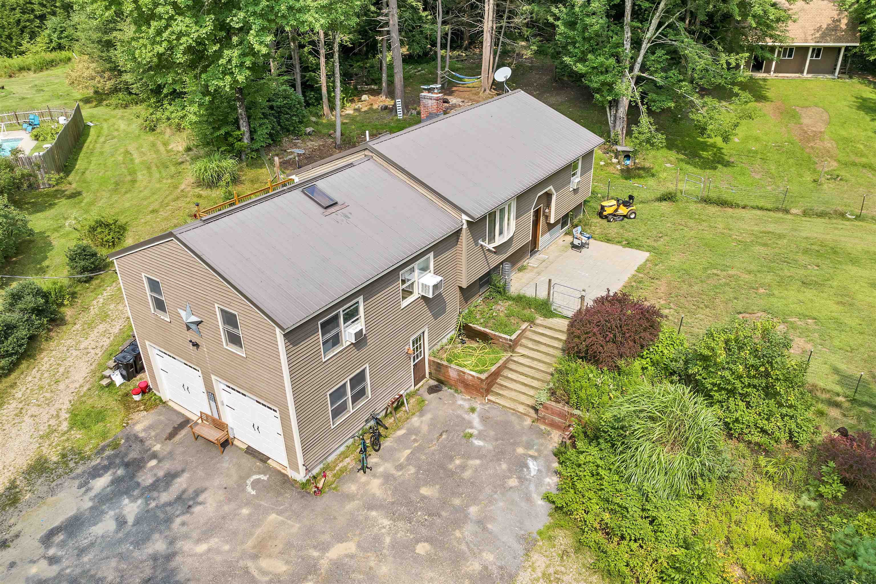 357 Pittsfield Road Loudon, NH 03307 - Photo 6 of 21