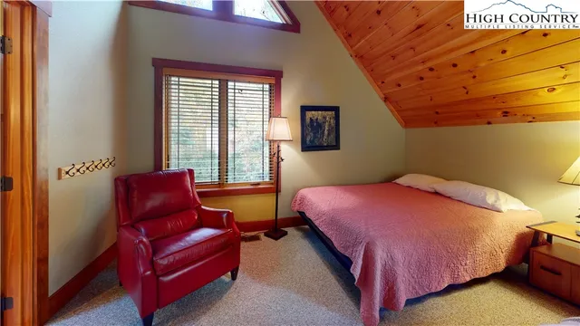 $865,000 | 811 Hemlock Drive, Newland, NC 28657