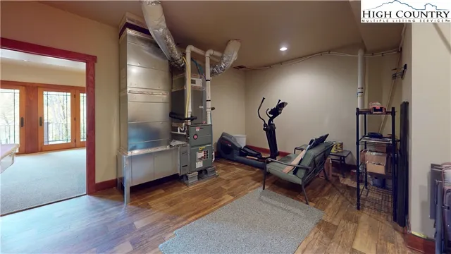 $865,000 | 811 Hemlock Drive, Newland, NC 28657