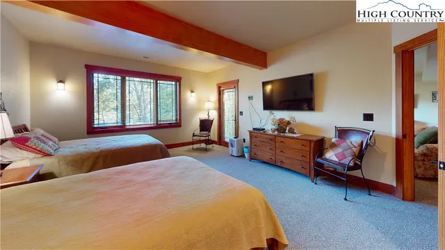 $865,000 | 811 Hemlock Drive, Newland, NC 28657