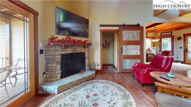 $865,000 | 811 Hemlock Drive, Newland, NC 28657