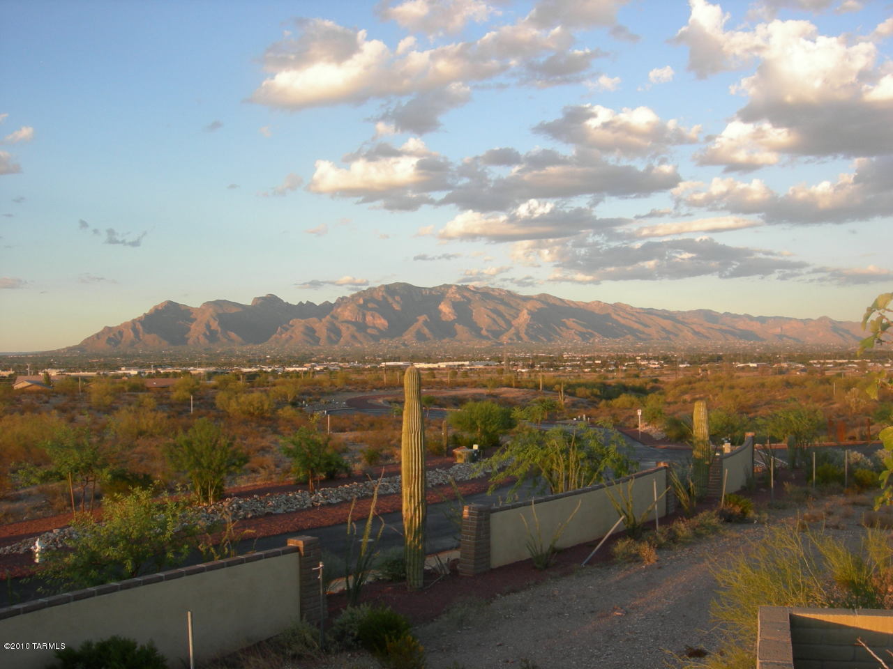 2800 West Goret Road Tucson, AZ 85745 - Photo 2 of 24 Gallery Image 2