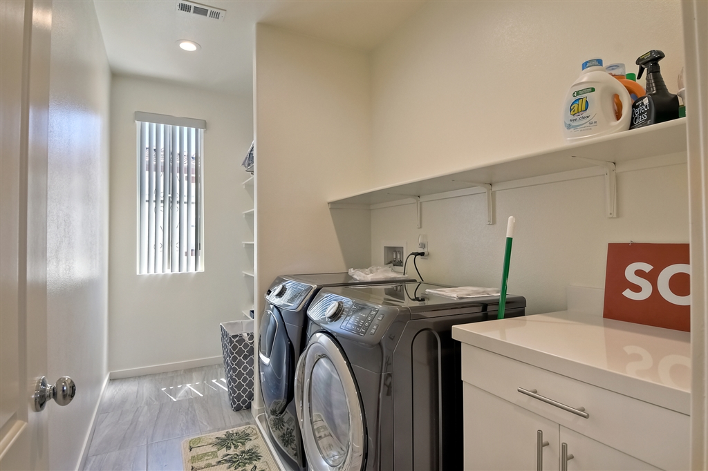 4213 Calle Del Rio Oceanside, CA 92057 - Photo 17 of 25 Gallery Image 17