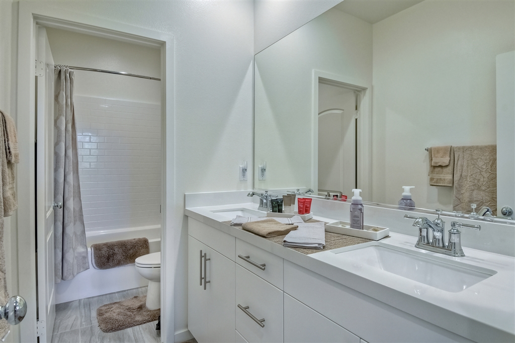 4213 Calle Del Rio Oceanside, CA 92057 - Photo 19 of 25 Gallery Image 19