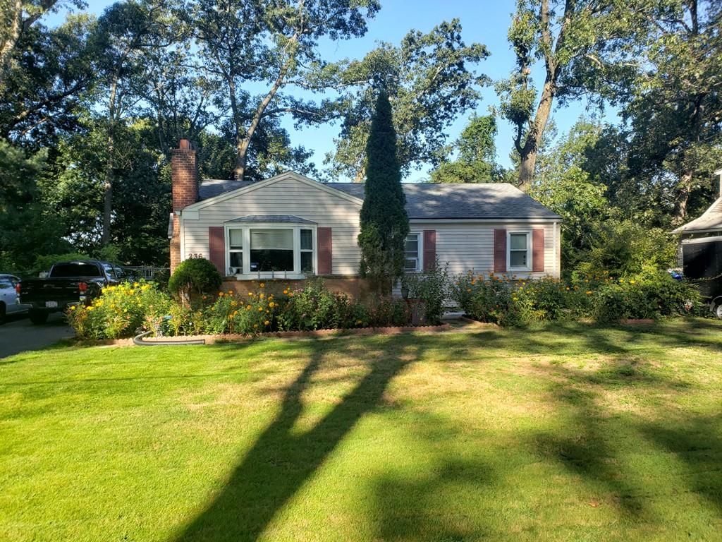 236 West Allen Ridge Road Springfield, MA 01118 - Photo 1 of 25
