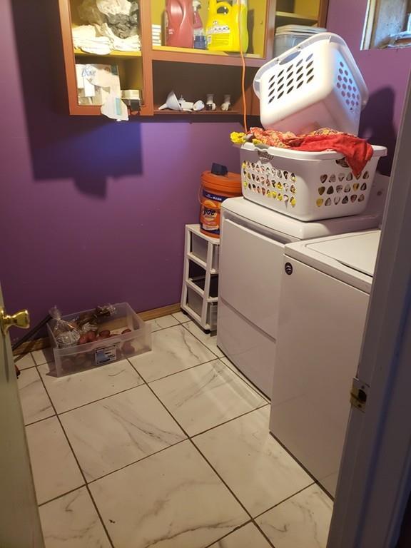 236 West Allen Ridge Road Springfield, MA 01118 - Photo 15 of 25