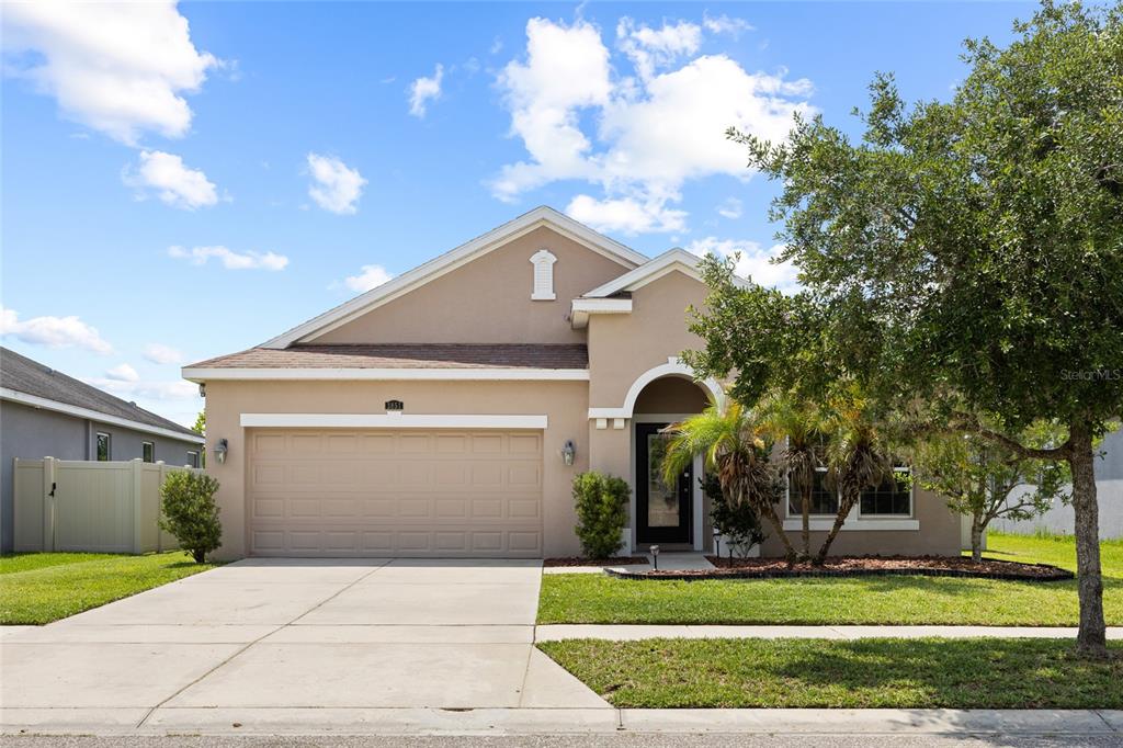 3851 Pacente Loop Wesley Chapel, FL 33543 - Photo 2 of 38